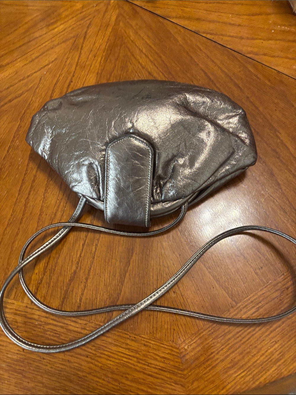 Shimmering Silver Crossbody Bag with Slim Strap